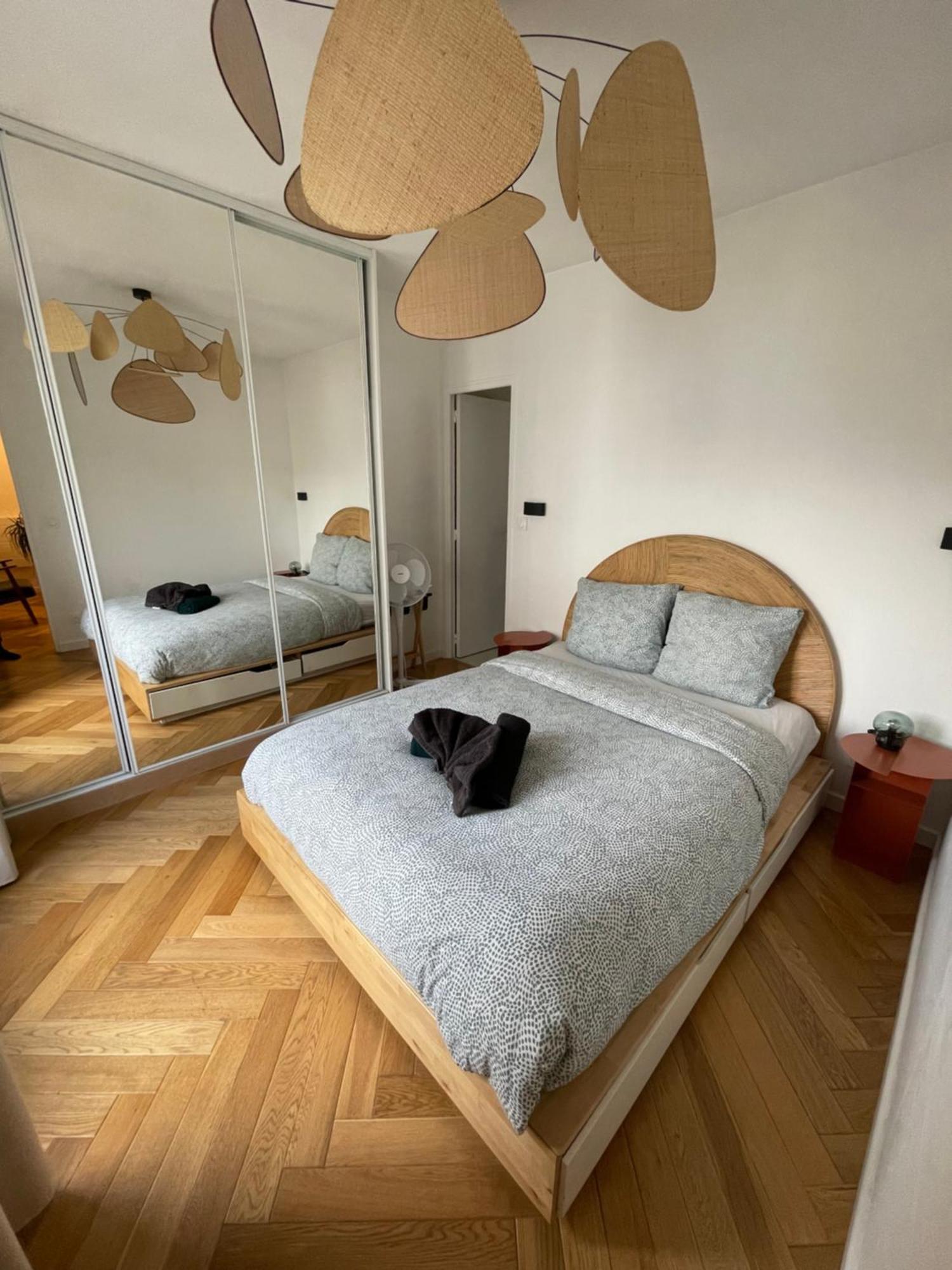 Апартаменты Exclusive Flat By Luxuio - Nearby Eiffel Tower Париж Экстерьер фото